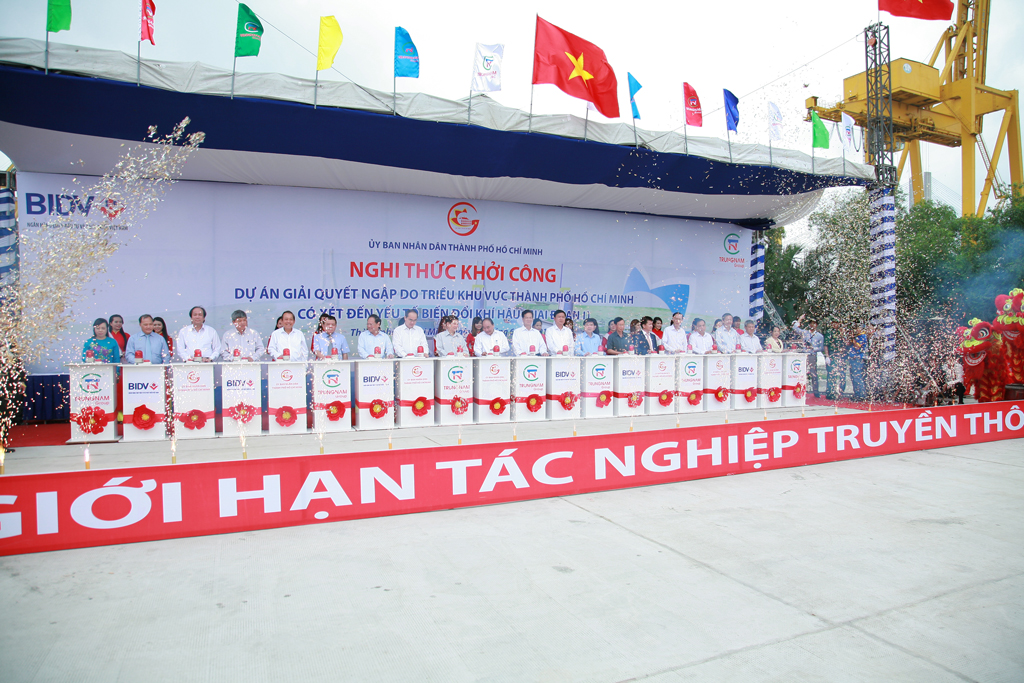 LỄ KHỞI CÔNG DỰ ÁN CHỐNG NGẬP DO TRIỂU TẠI TP. HCM CÓ XÉT ĐẾN YẾU TỐ BIẾN ĐỔI KHÍ HẬU - GIAI ĐOẠN 1